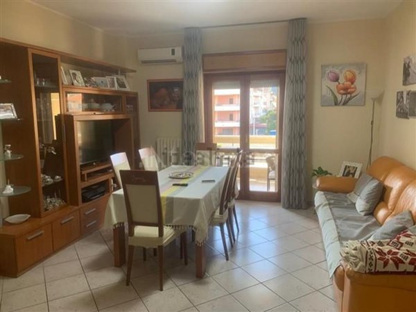 appartamento in vendita a Montepaone in zona Montepaone Lido