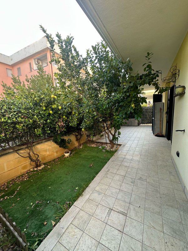 appartamento in vendita a Montepaone in zona Montepaone Lido