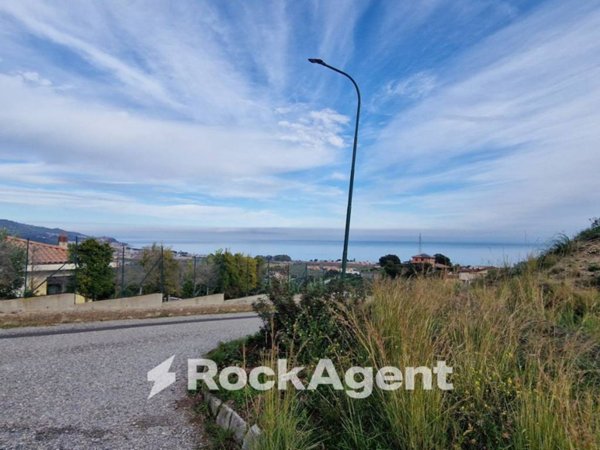 terreno agricolo in vendita a Montepaone in zona Frabotto Mannesì