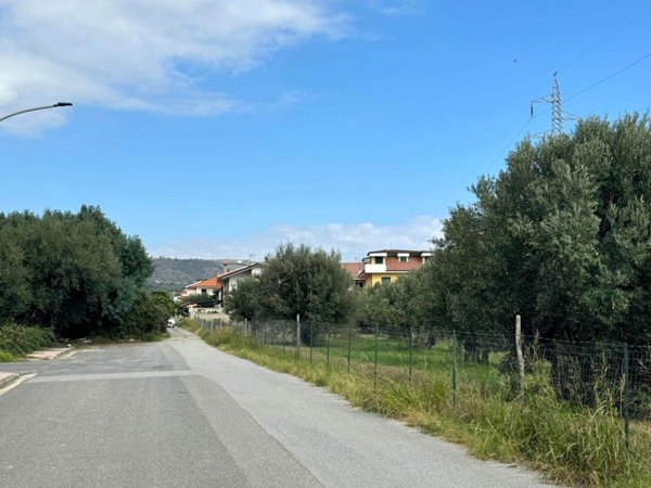 casa indipendente in vendita a Montepaone in zona Montepaone Lido