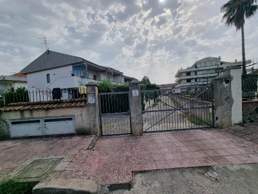 appartamento in vendita a Montepaone in zona Montepaone Lido