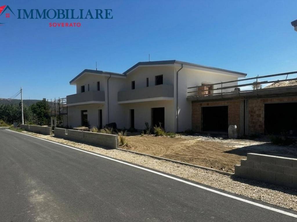 casa indipendente in vendita a Montepaone in zona Sant'Angelo