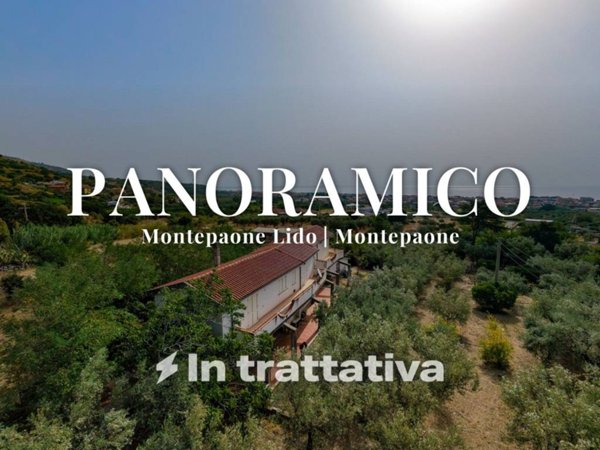 casa indipendente in vendita a Montepaone in zona Montepaone Lido
