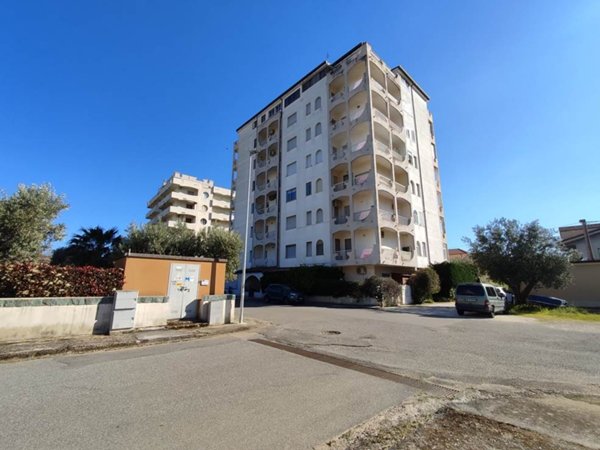 appartamento in vendita a Montepaone in zona Montepaone Lido