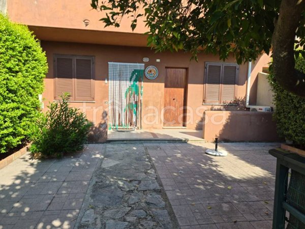casa indipendente in vendita a Montepaone