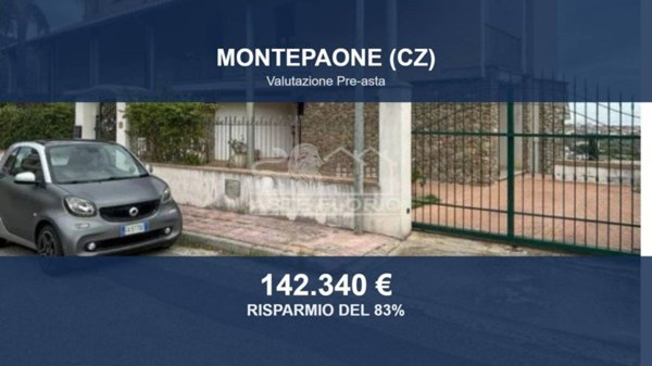 casa indipendente in vendita a Montepaone in zona Paparo