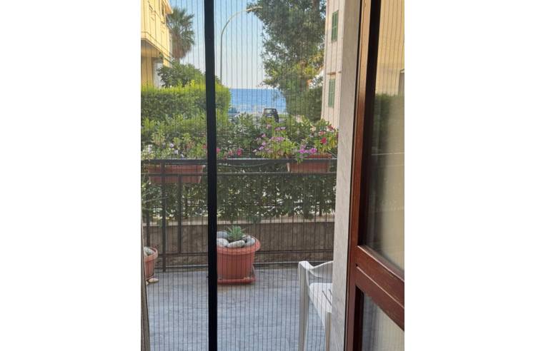 casa indipendente in vendita a Montepaone in zona Montepaone Lido