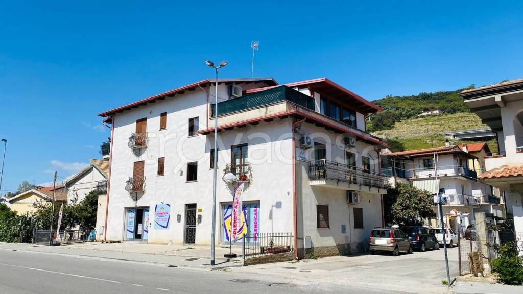 appartamento in vendita a Nocera Terinese