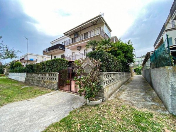 appartamento in vendita a Nocera Terinese