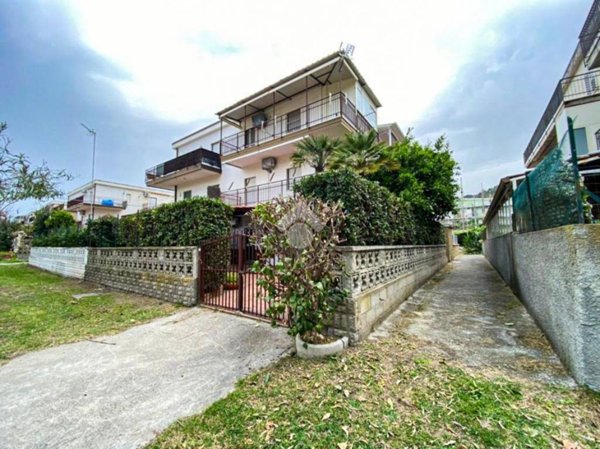 appartamento in vendita a Nocera Terinese