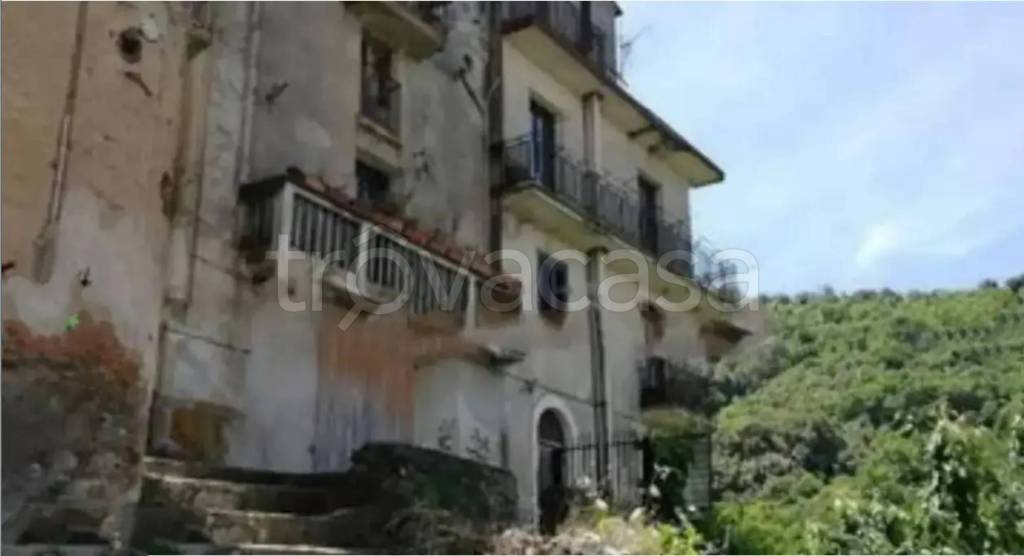 casa indipendente in vendita a Nocera Terinese
