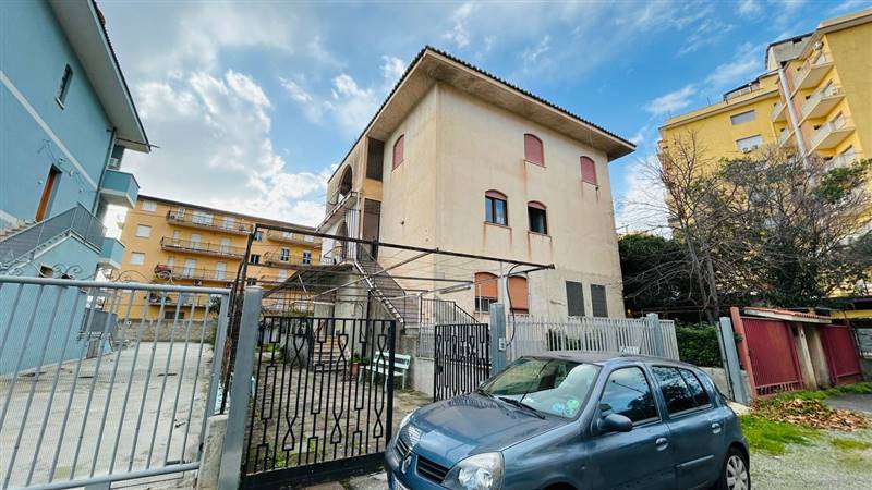 appartamento in vendita a Nocera Terinese