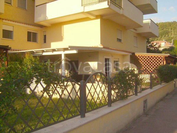 appartamento in vendita a Nocera Terinese