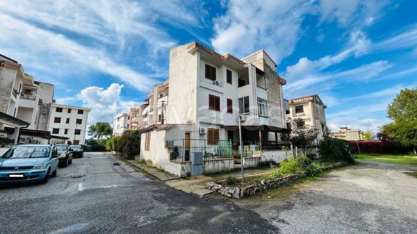 appartamento in vendita a Nocera Terinese