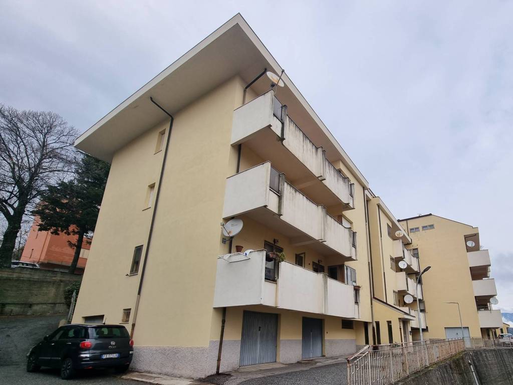 appartamento in vendita a Pentone