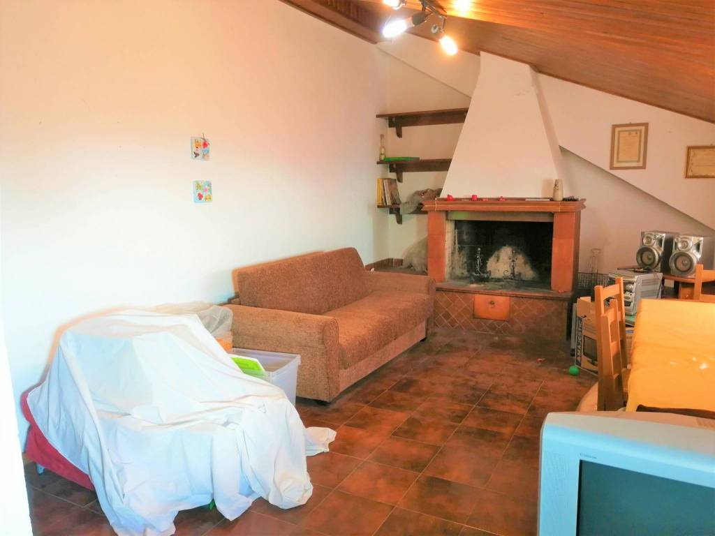 appartamento in vendita a Pentone