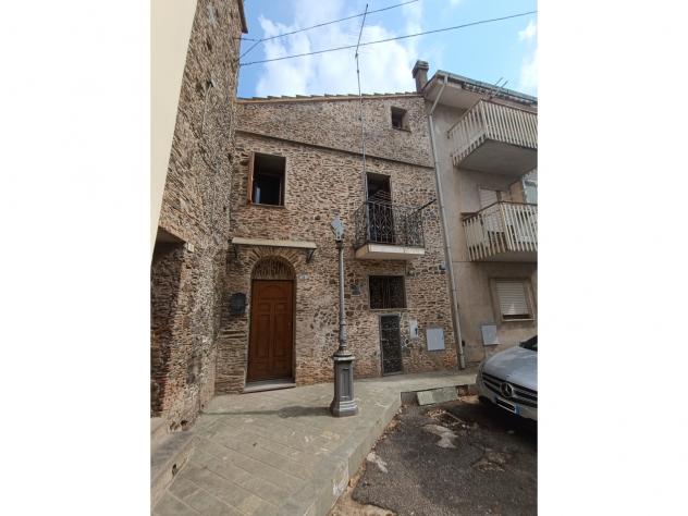 casa indipendente in vendita a Pianopoli