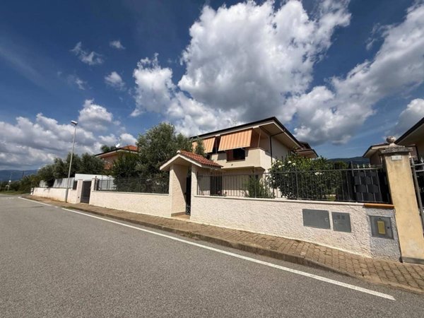 casa indipendente in vendita a Pianopoli