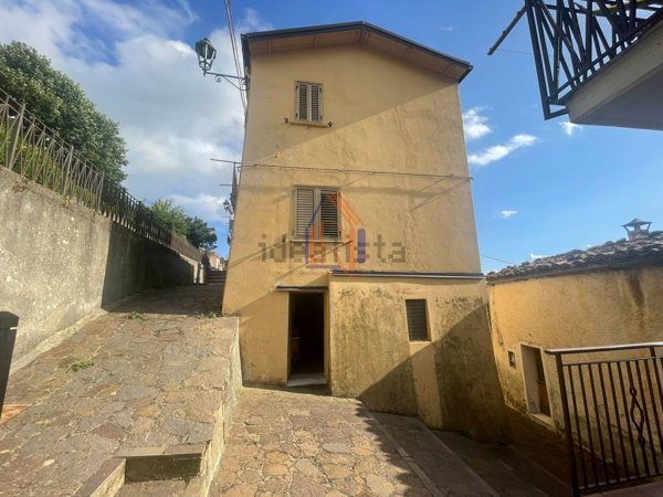 appartamento in vendita a Platania