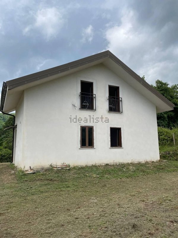 casa indipendente in vendita a Platania