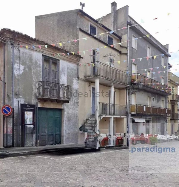 casa indipendente in vendita a Platania