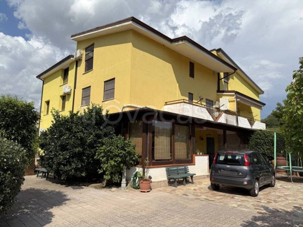 casa indipendente in vendita a San Floro