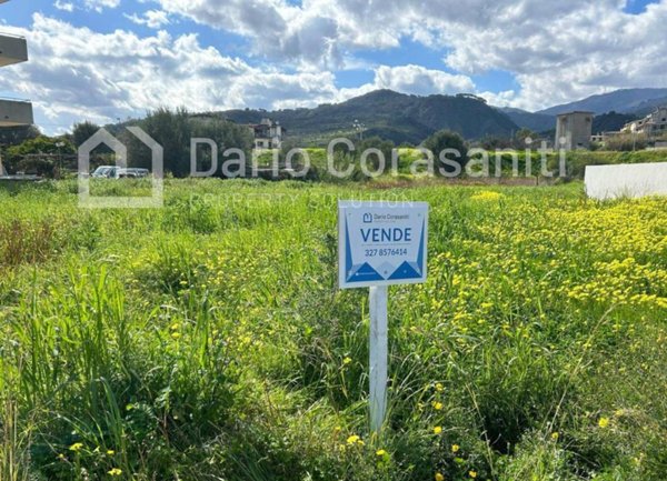 casa indipendente in vendita a San Sostene