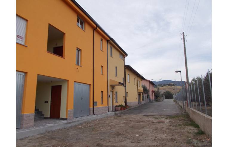 casa indipendente in vendita a San Sostene