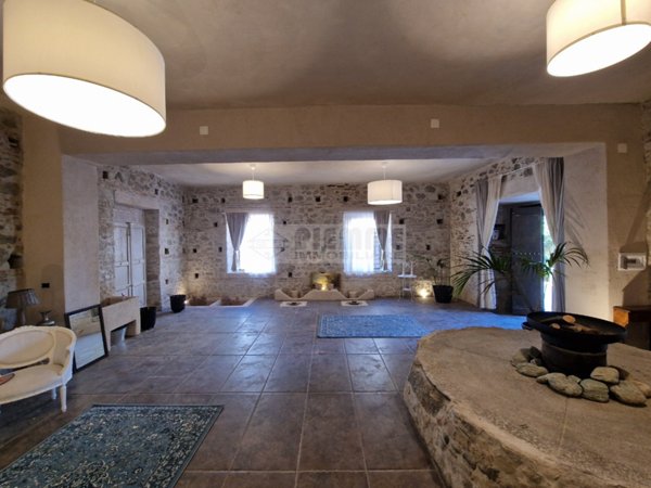 casa indipendente in vendita a San Sostene