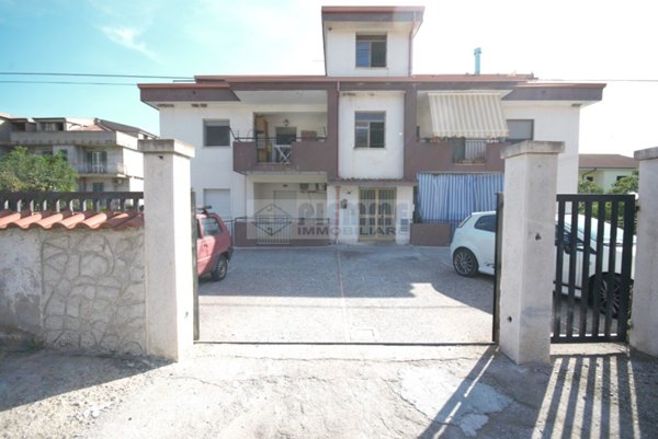 appartamento in vendita a Santa Caterina dello Ionio