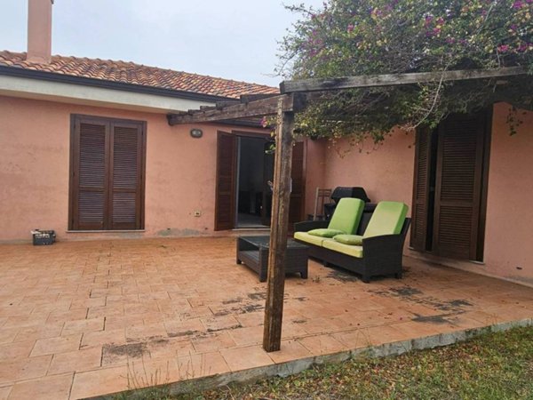 casa indipendente in vendita a Santa Caterina dello Ionio