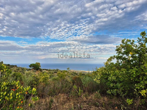 villa in vendita a Santa Caterina dello Ionio