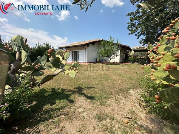 casa indipendente in vendita a Sant'Andrea Apostolo dello Ionio