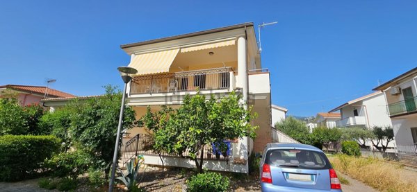 appartamento in vendita a Sant'Andrea Apostolo dello Ionio