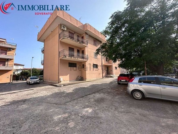 appartamento in vendita a Sant'Andrea Apostolo dello Ionio