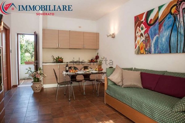 appartamento in vendita a Sant'Andrea Apostolo dello Ionio