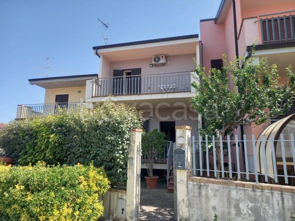 casa indipendente in vendita a Sant'Andrea Apostolo dello Ionio