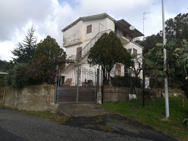 appartamento in vendita a Sant'Andrea Apostolo dello Ionio