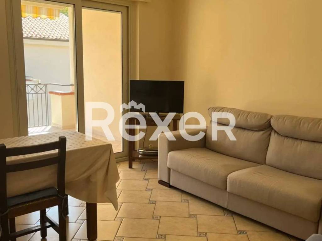 appartamento in vendita a Sant'Andrea Apostolo dello Ionio