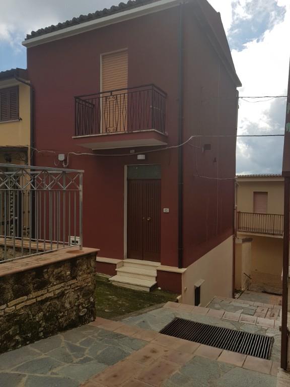 appartamento in vendita a Sant'Andrea Apostolo dello Ionio