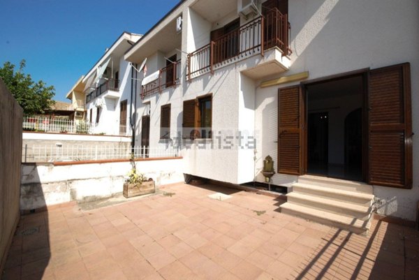 casa indipendente in vendita a Sant'Andrea Apostolo dello Ionio