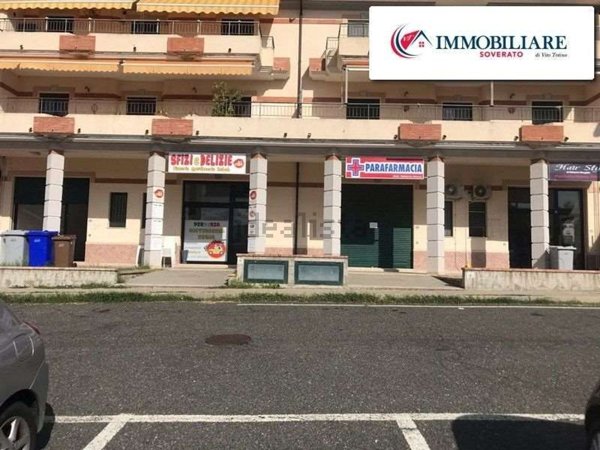 locale di sgombero in vendita a Satriano