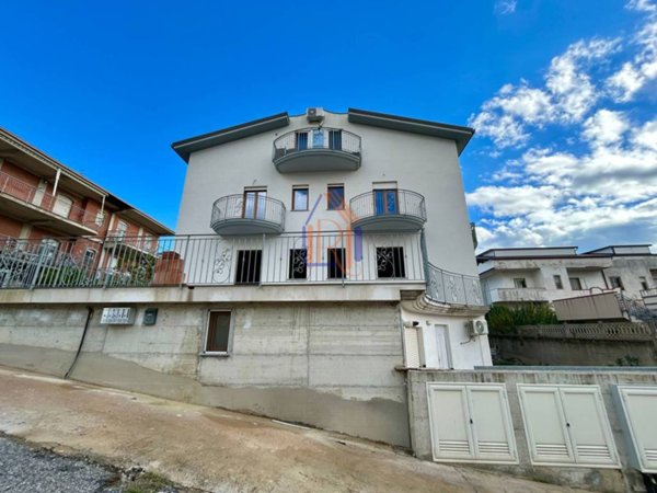 appartamento in vendita a Satriano