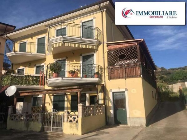 appartamento in vendita a Satriano