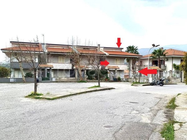 casa indipendente in vendita a Satriano