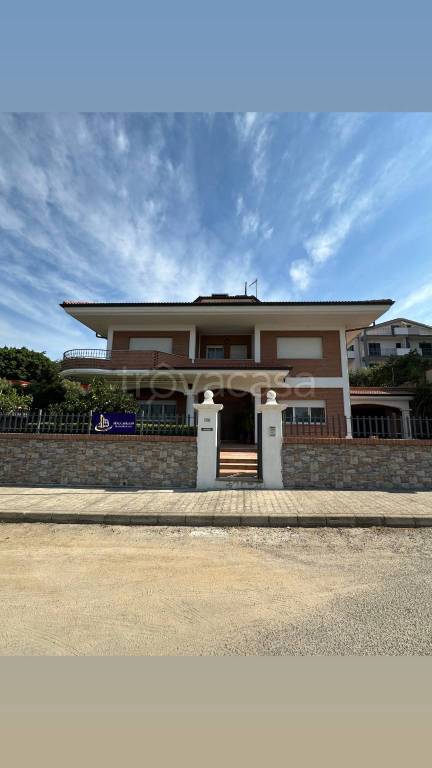 casa indipendente in vendita a Satriano