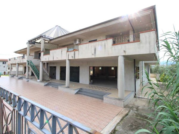 negozio in vendita a Satriano