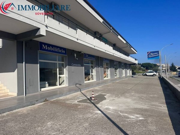 locale commerciale in vendita a Satriano