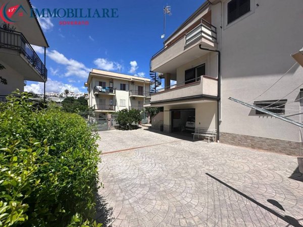 casa indipendente in vendita a Satriano