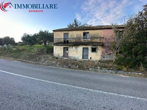 casa indipendente in vendita a Satriano